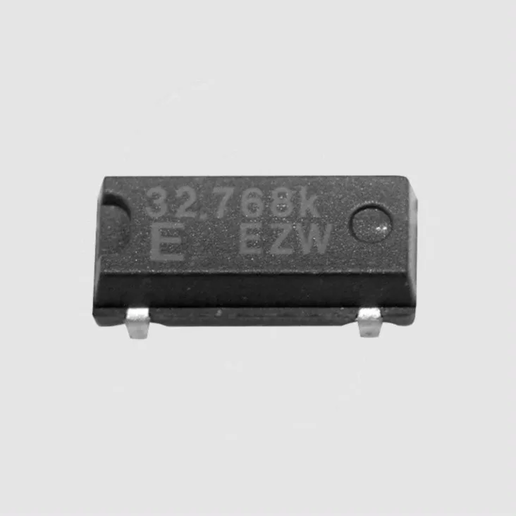 SMD Clock Crystal 32,768kHz 20ppm