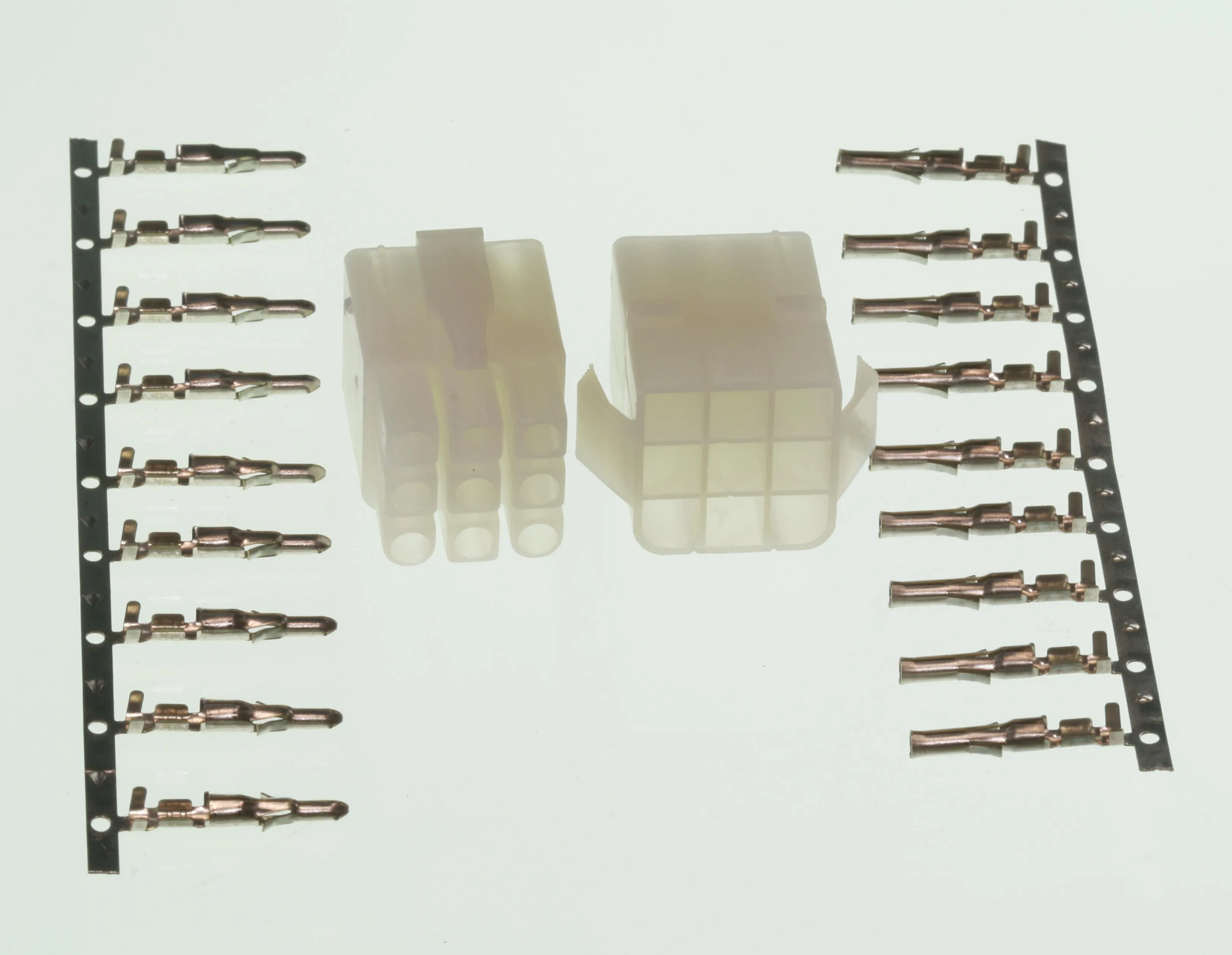 Tamiya stiksæt 6,2mm 9-POL (3 RÆKKER)