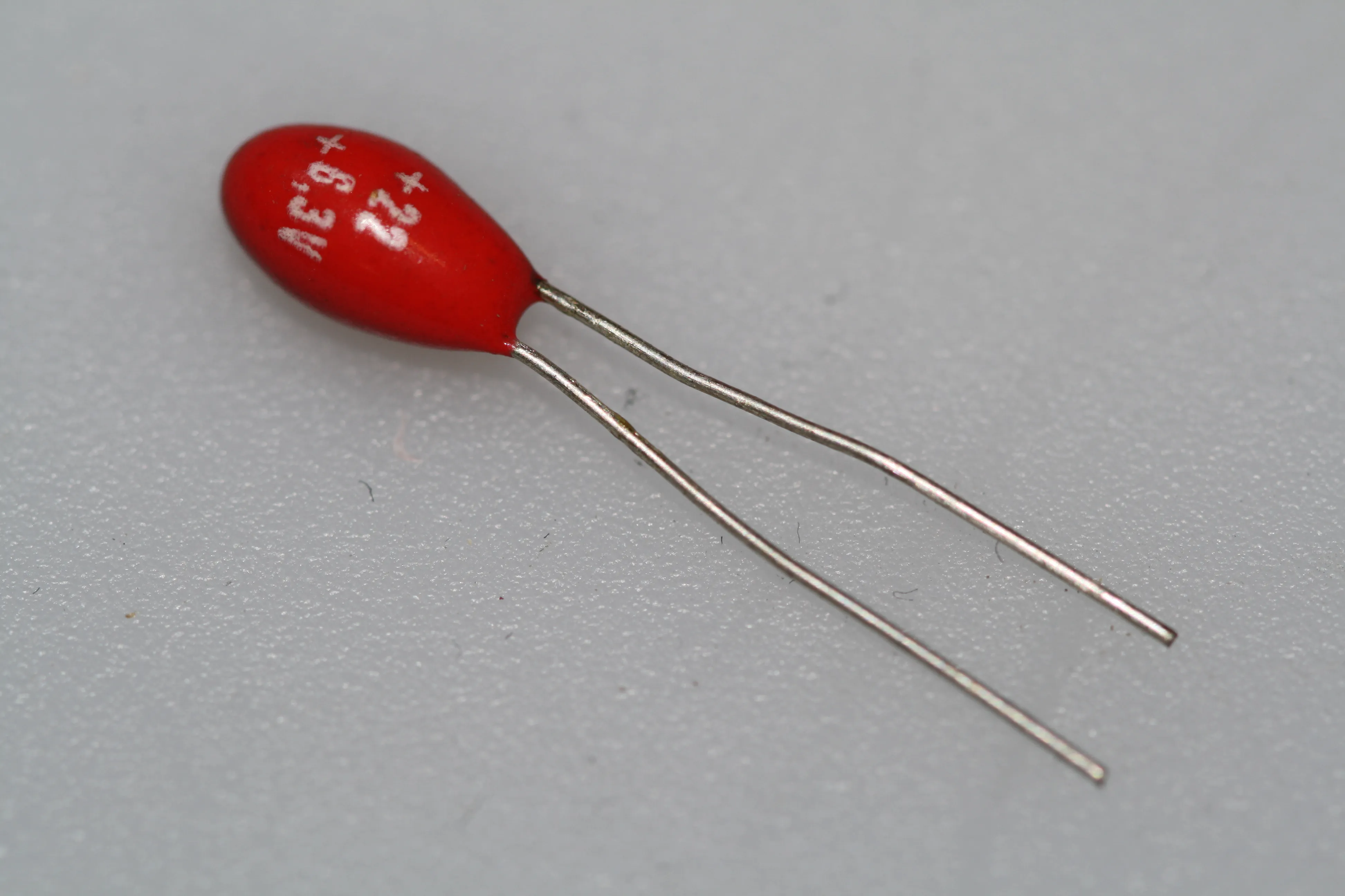 Tantalum Capacitor 22uF 6,3V P2,54