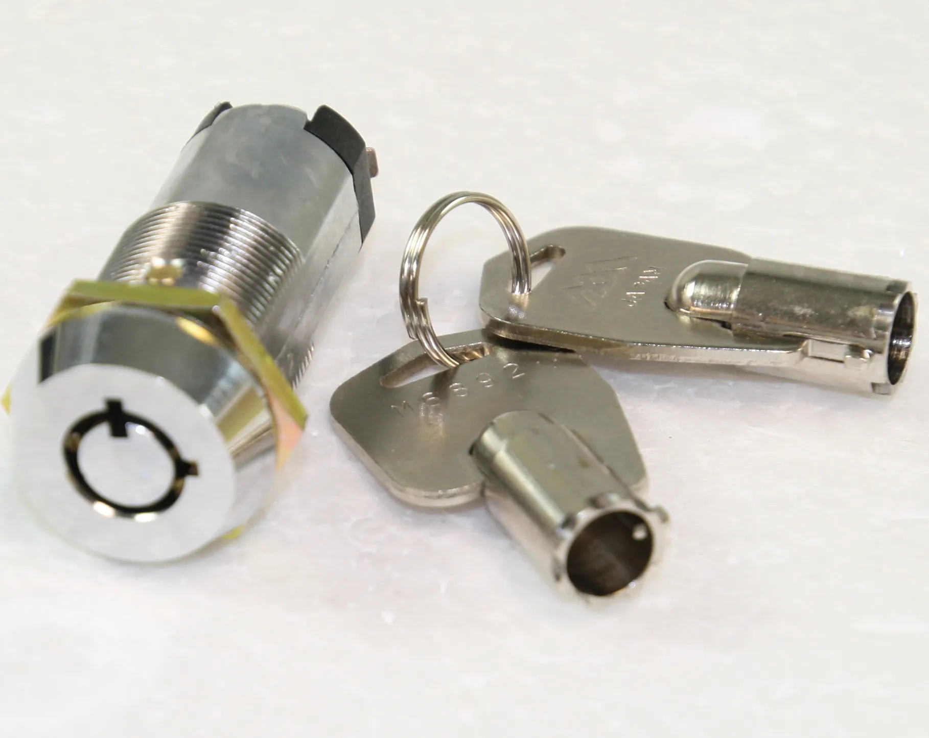 [148680] Key Switch 250V/0,5A - 1 x ON/ON. Nøgle ud i 2 positioner