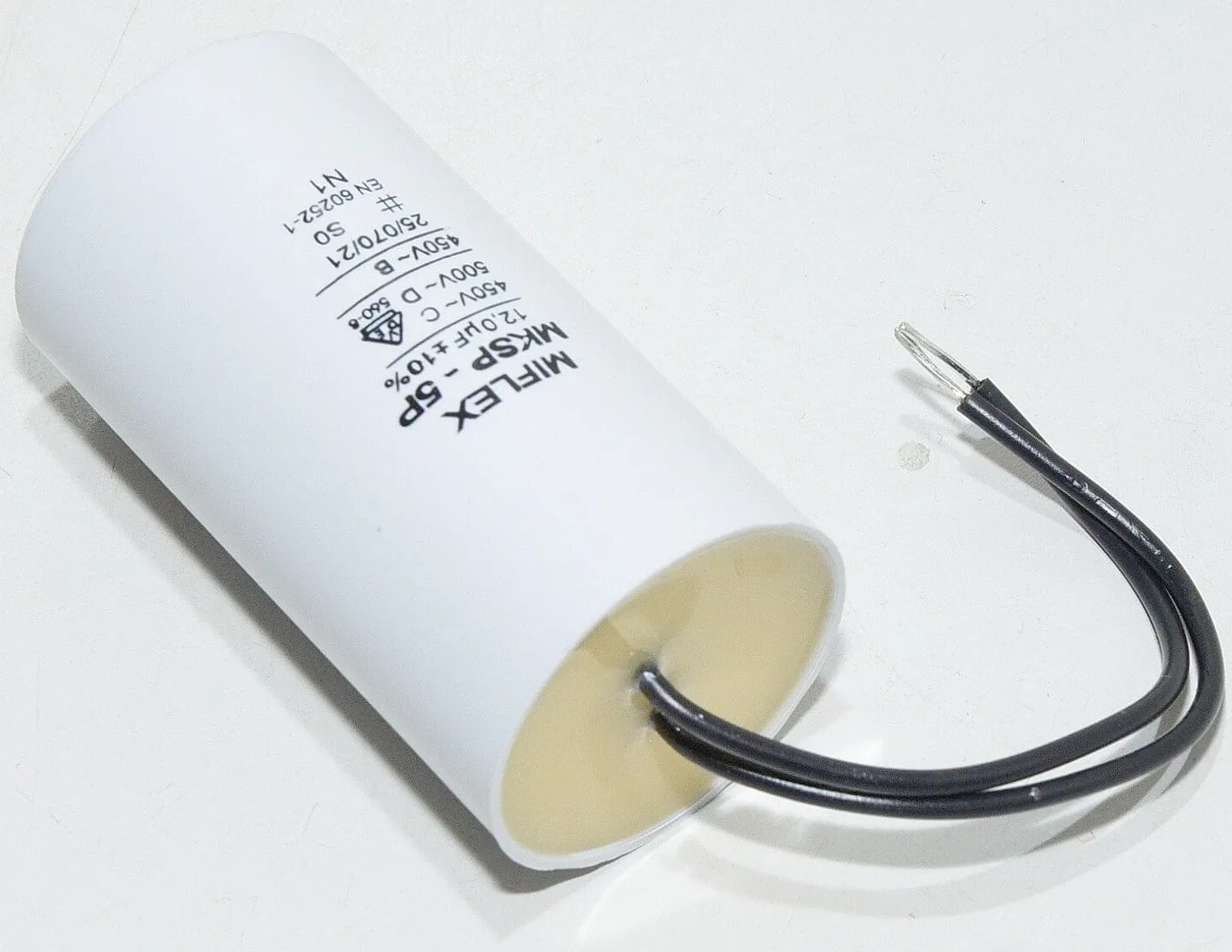 [150856] Motorstart kondensator 12 uF 450V Ø=35x65mm.