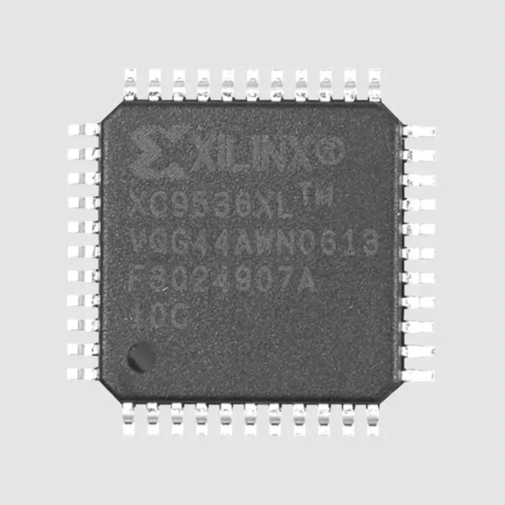 [108135] 72Macro 34I/O 10ns VQFP44