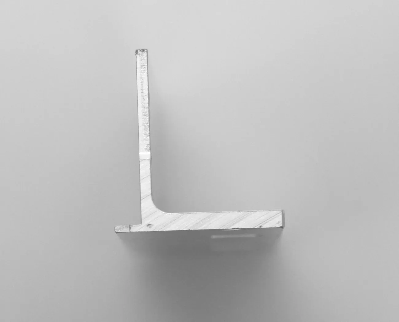 33050