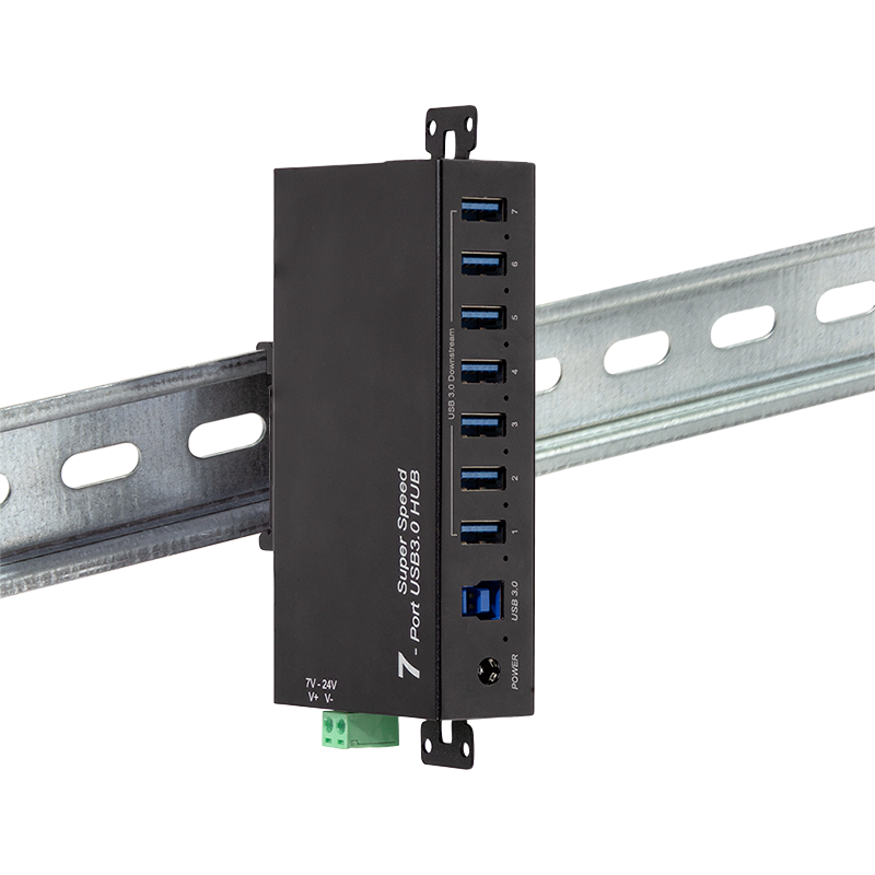 USB 3.0, 7-port hub, industrial design, 5 Gbps, 10 W, black