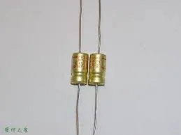 47µF 40V axial elektrolytkondensator Ø=8x15mm