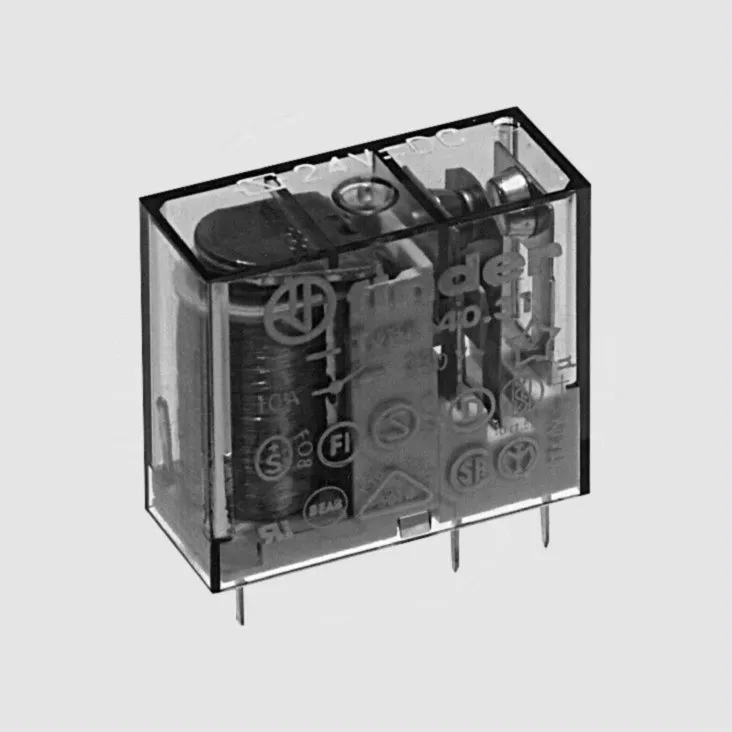 PCB Relay SPDT 10A 18VDC 220R 40.31.9.018.0000
