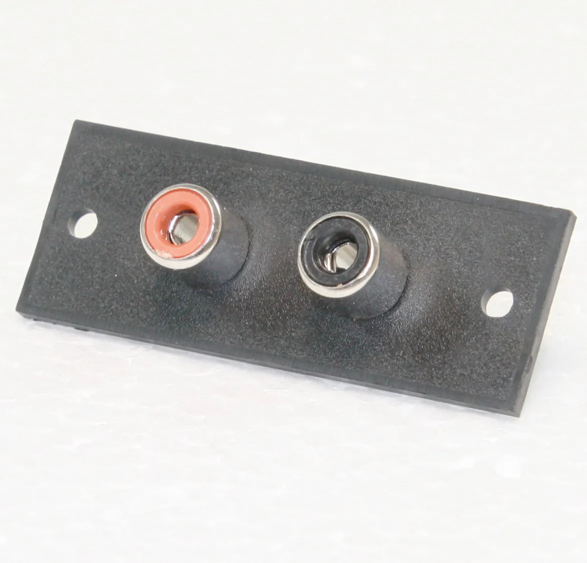 RCA/Phono terminal 2-pol 20x52mm.