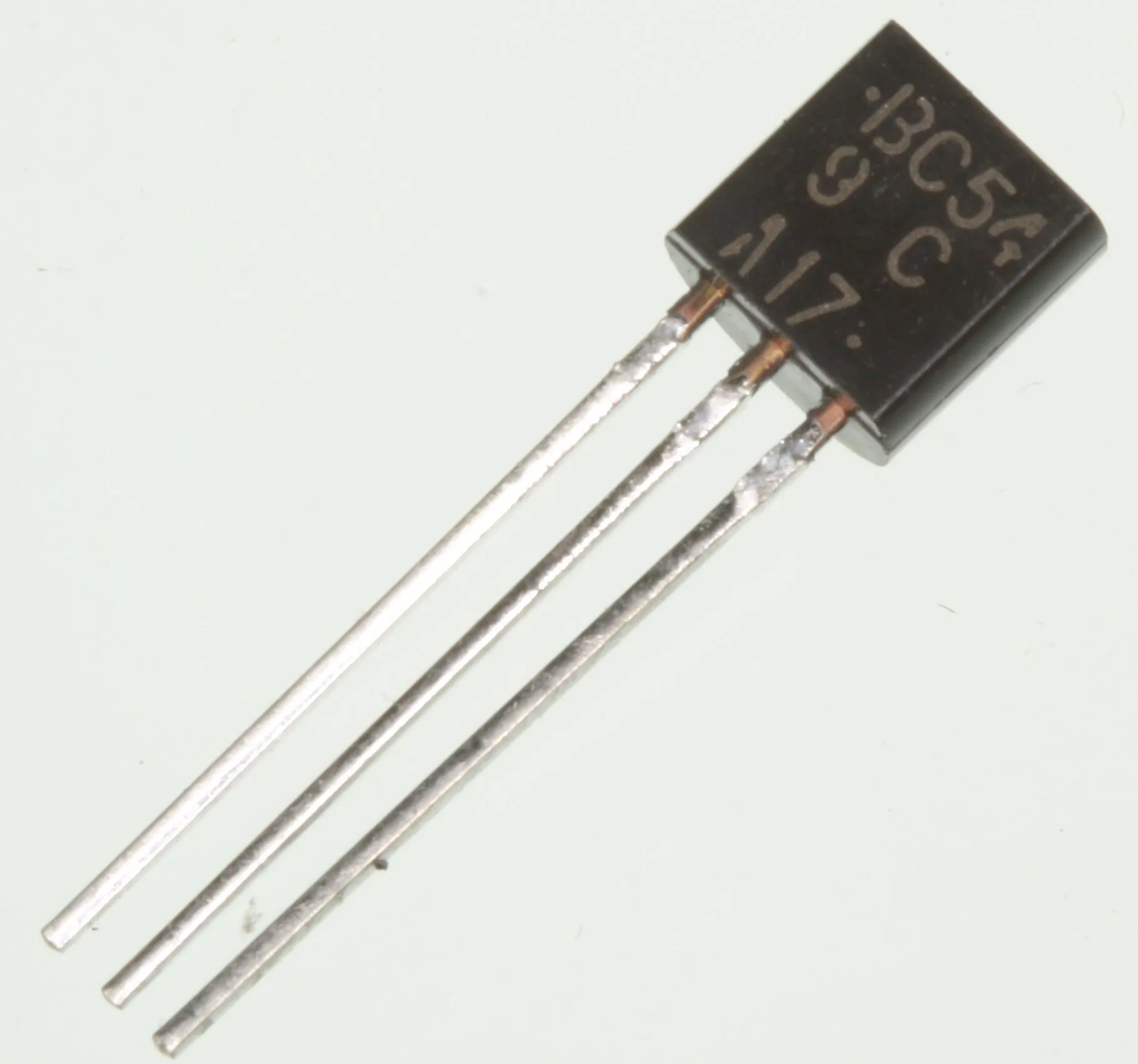NPN 30V 0,1A 0,5W B:420-800 TO92