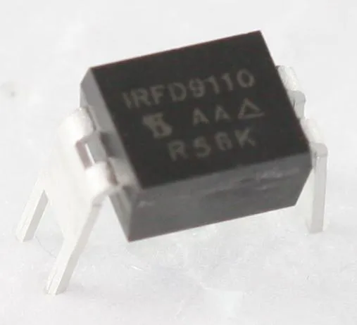 P-Ch 100V 0,7A 1,3W 1,2R DIP4