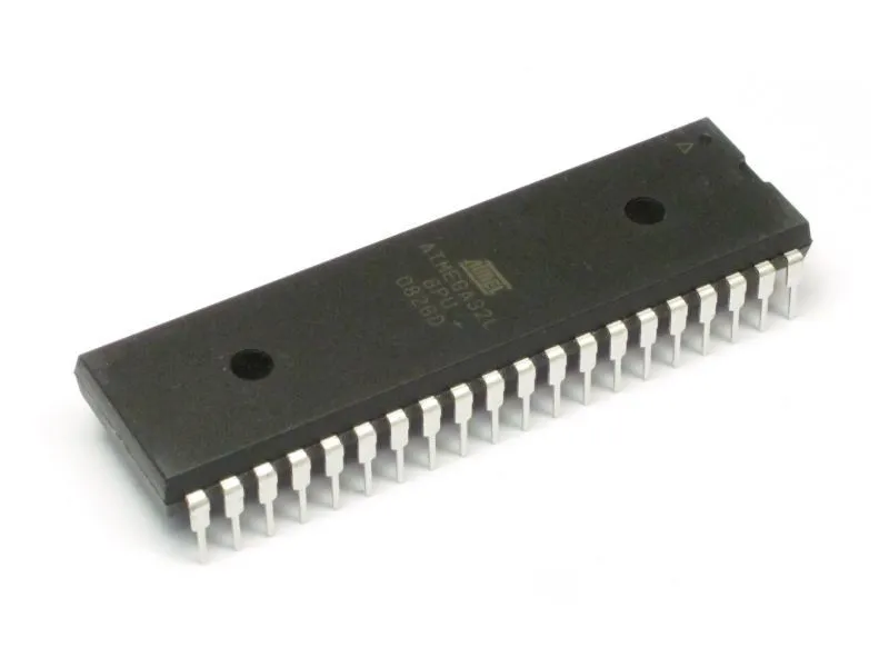 MC 8bit 2,7V 32kB Flash 8MHz DIP40