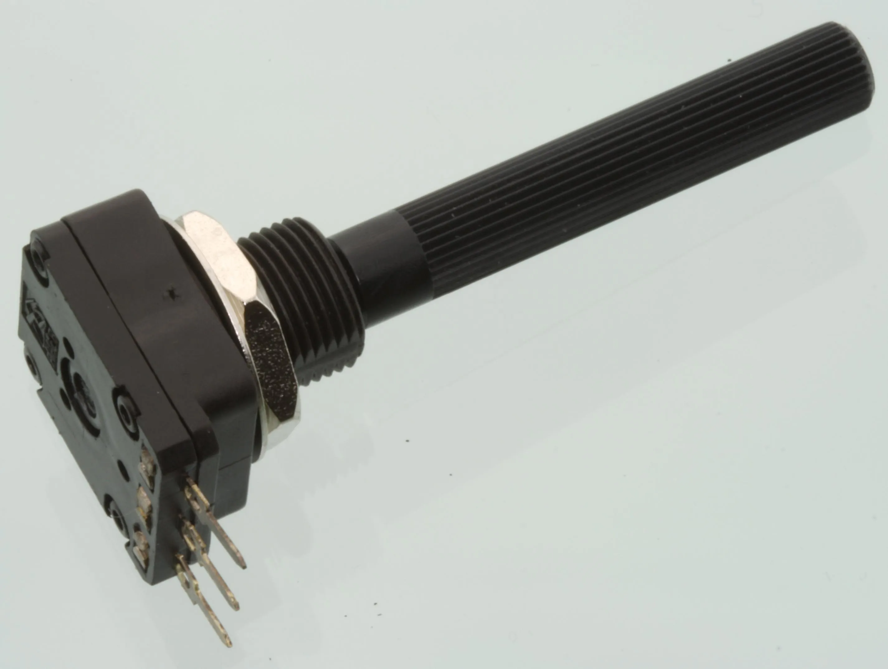 Potentiometer 16/6 Mono Lin 500R