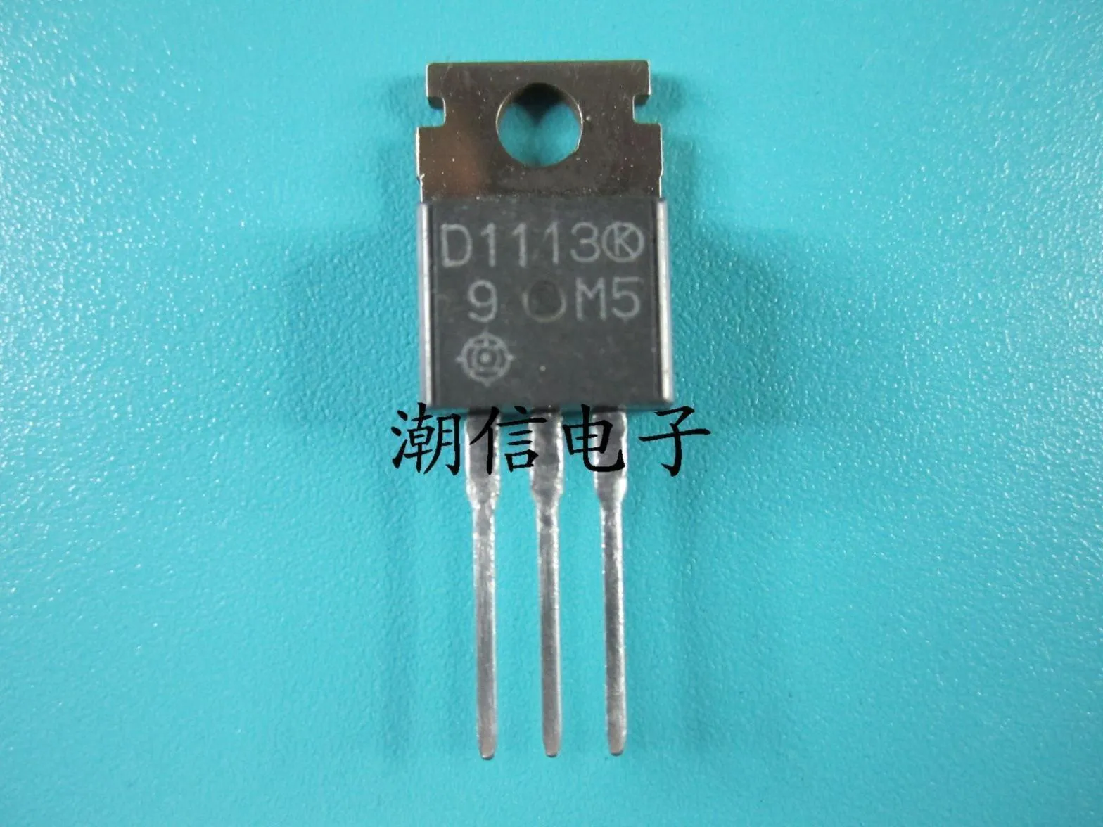 N-DARL+D 300V 6A 40W TO-220