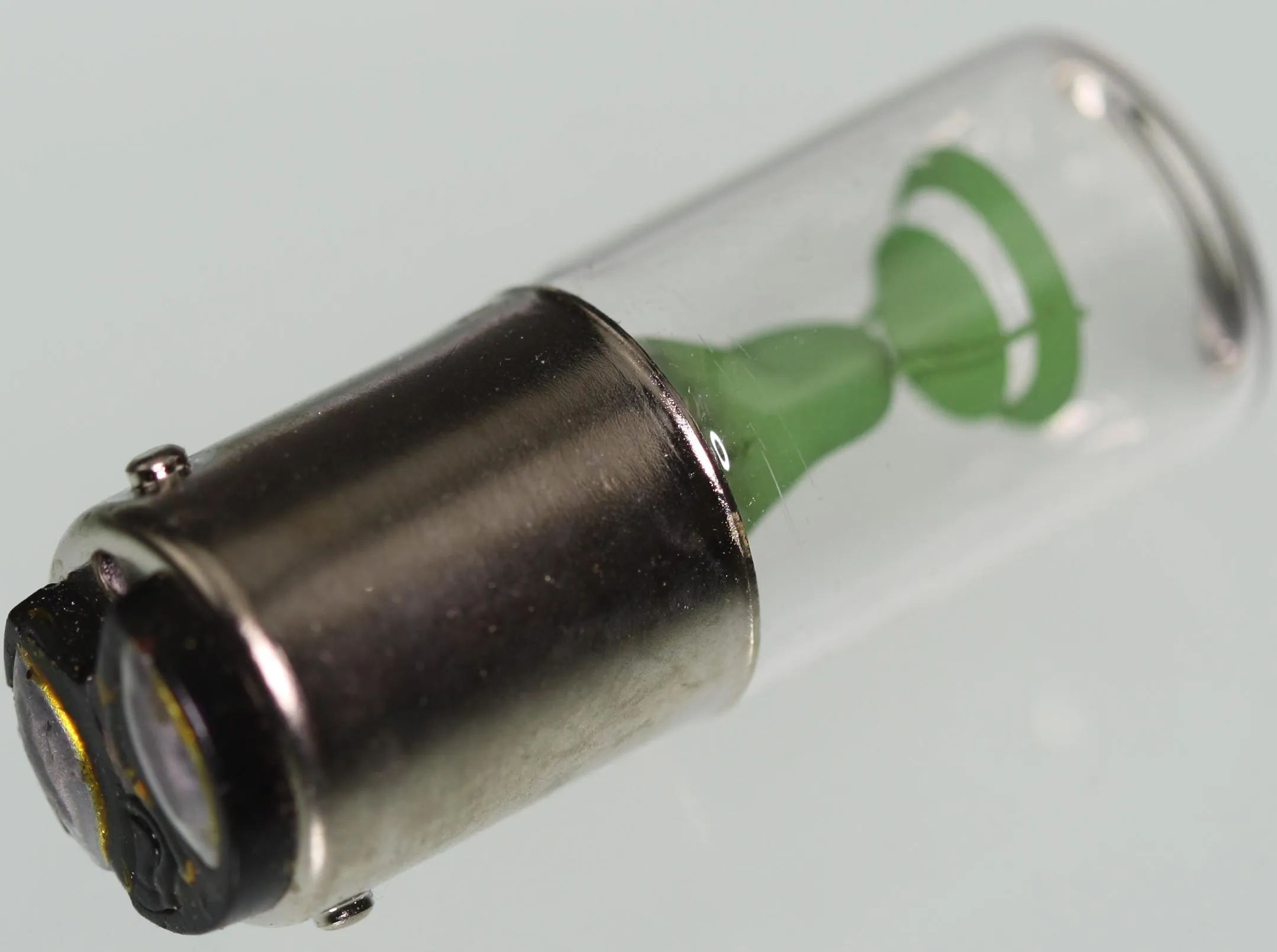 Ba15d Glimlampe, 230V, 16x46mm