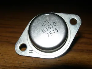 NPN 200V 10A 100W T03