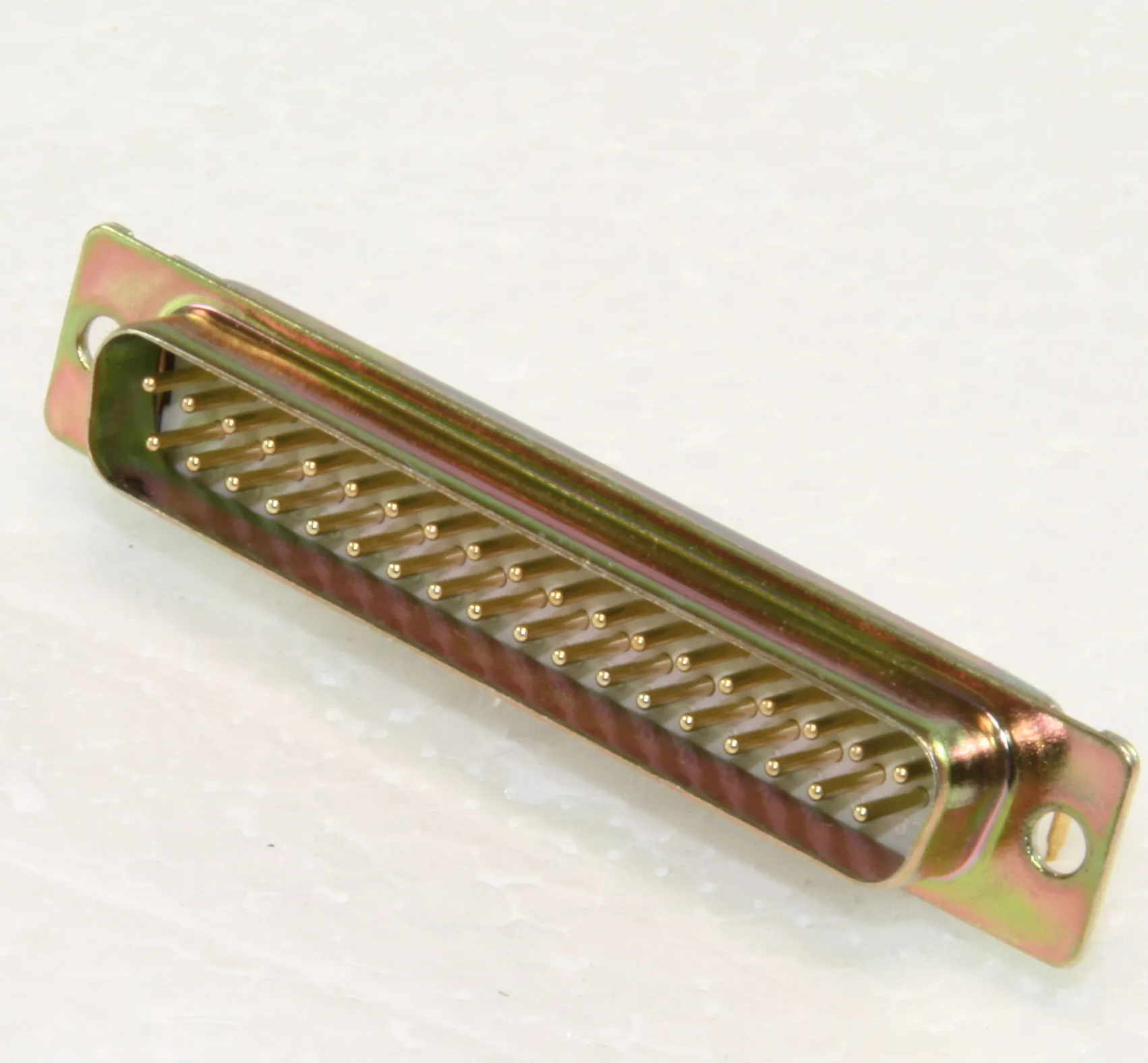 D-Sub-Plug 37-Pole Solder Pin 90°