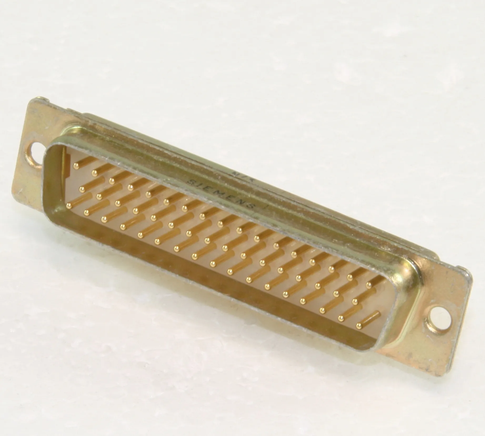 D-Sub-Plug 50-Pole Male Solder Pin 90°