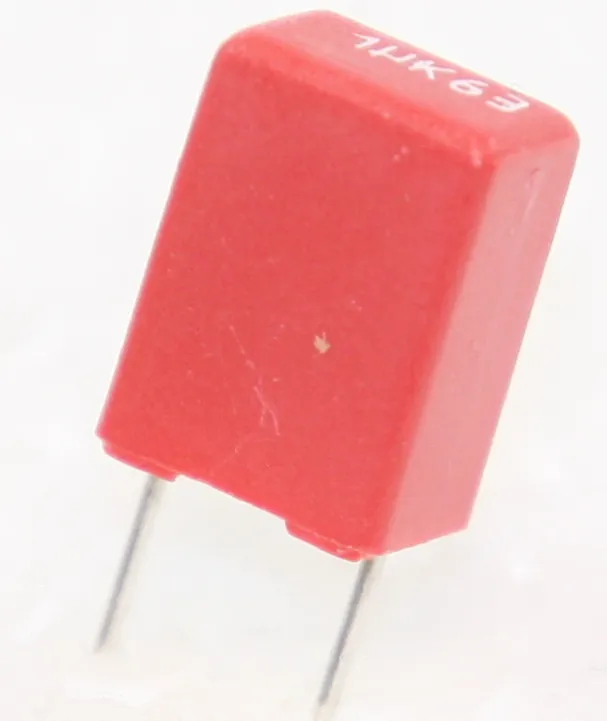 MKT Capacitor 1,0uF 63V 10% P5