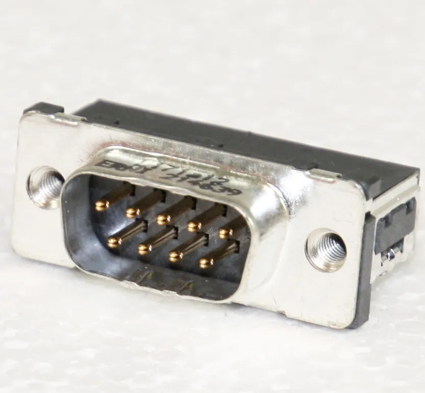 DSUB Han 9-polet SMT M3 R/A