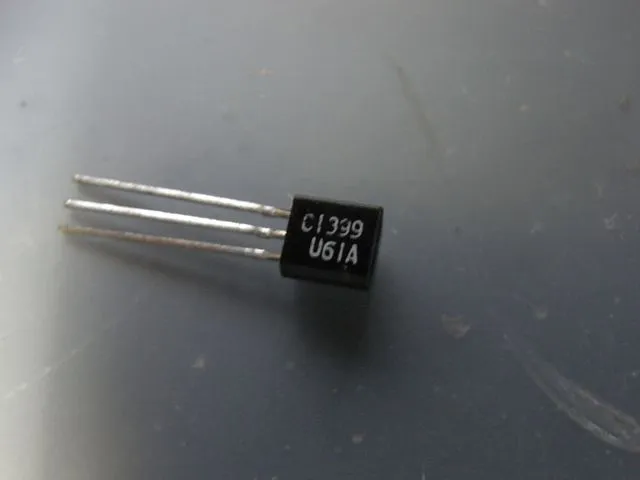 NPN.100V.0,05A.0,25W.TO-92