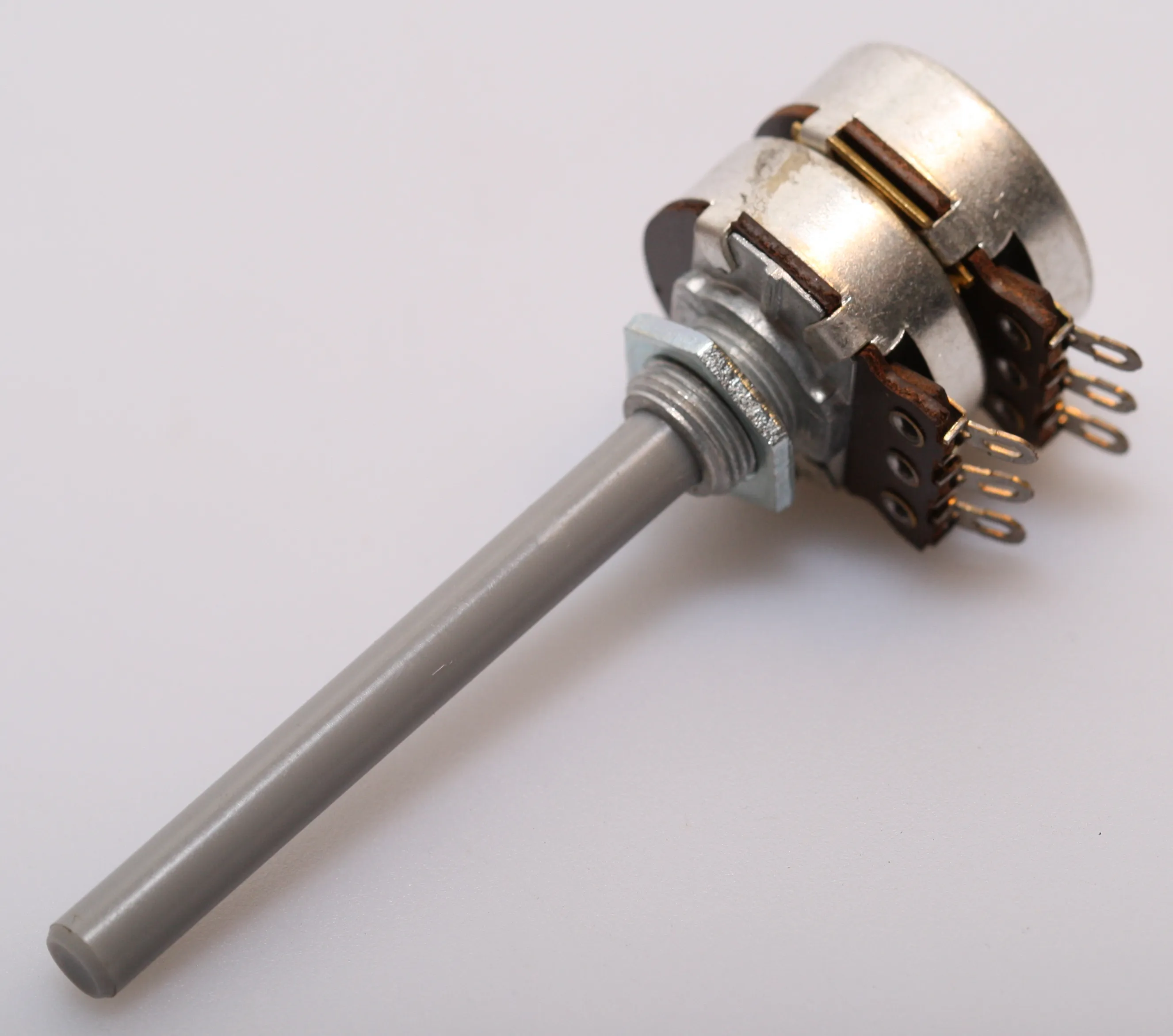 Potentiometer 6mm. STEREO LINEÆR 2x2M2