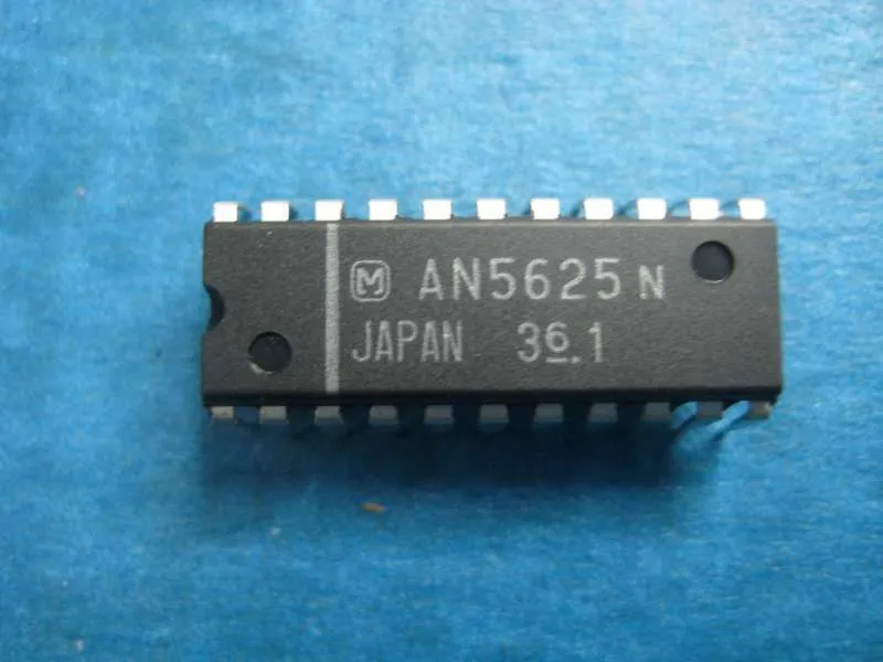 TV PAL/NTSC/M-NTSC Chrominance-Signal Processing IC DIP-22