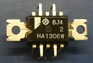 Audio Out, 18V, 2,25A 3,5W (13V/2Ohm) QIP-10