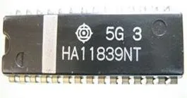HITACHI IC DIP-30