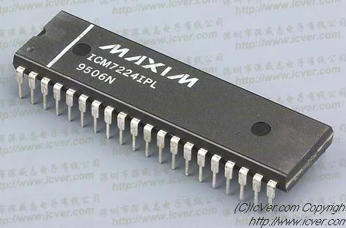 41/2 Digit LCD Display Counter DIP-40