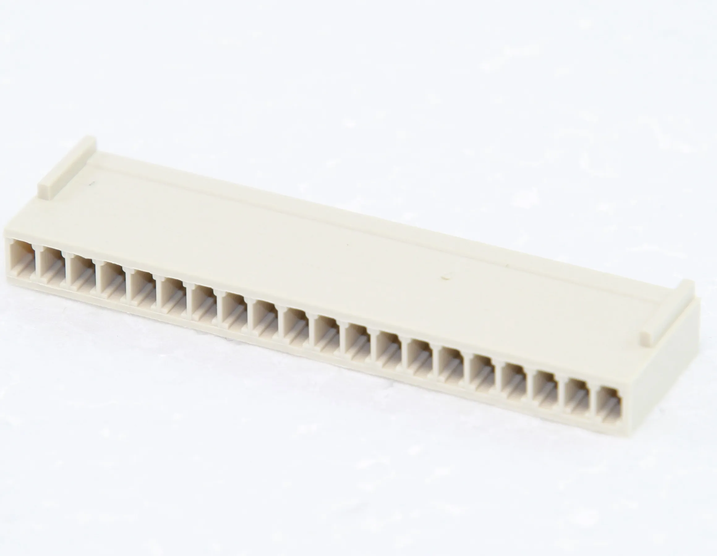 Crimp Housing 20-Pole P2,54