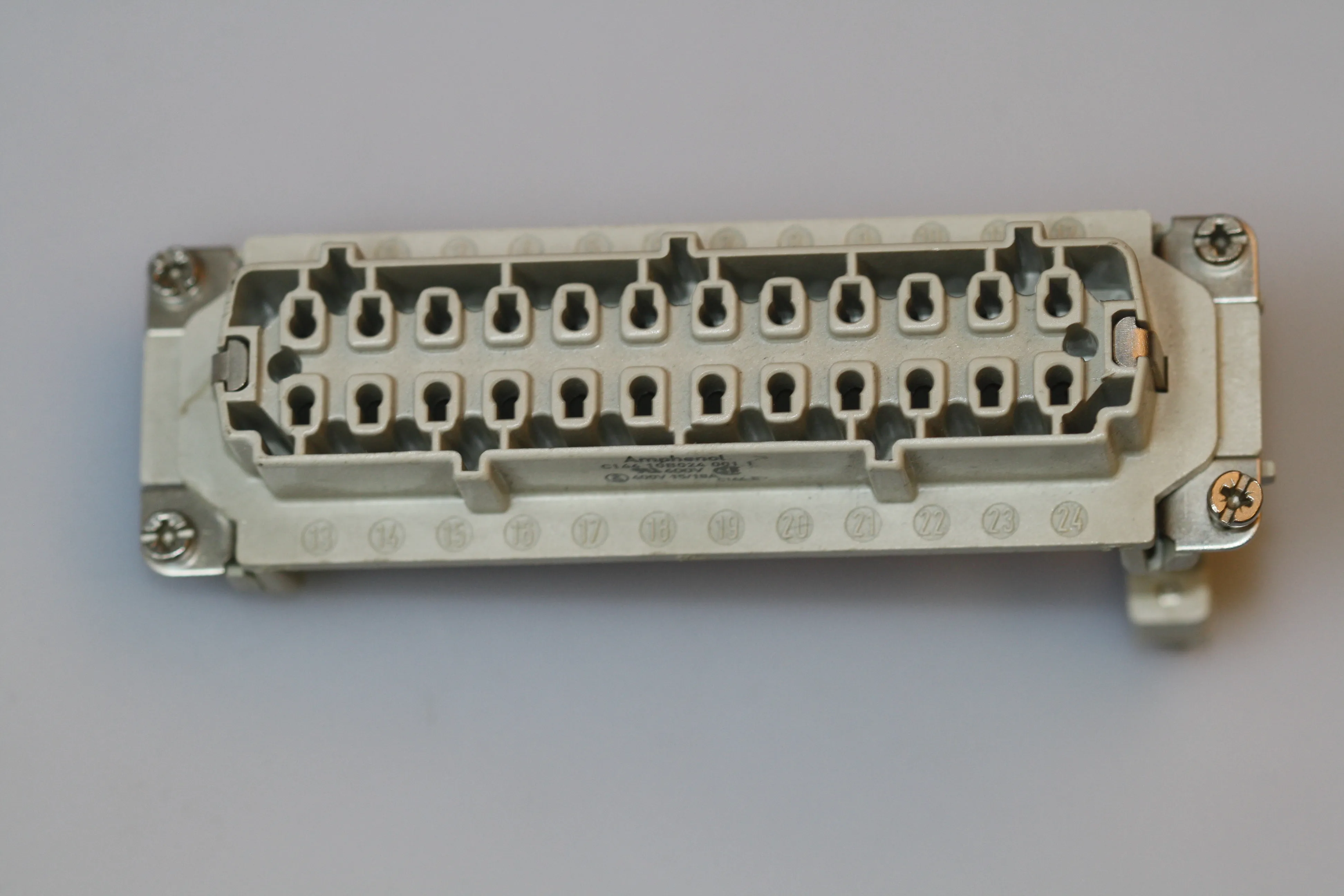 AMPHENOL TUCHEL INSERT, FEMALE, SCREW, 500V, 24+PE