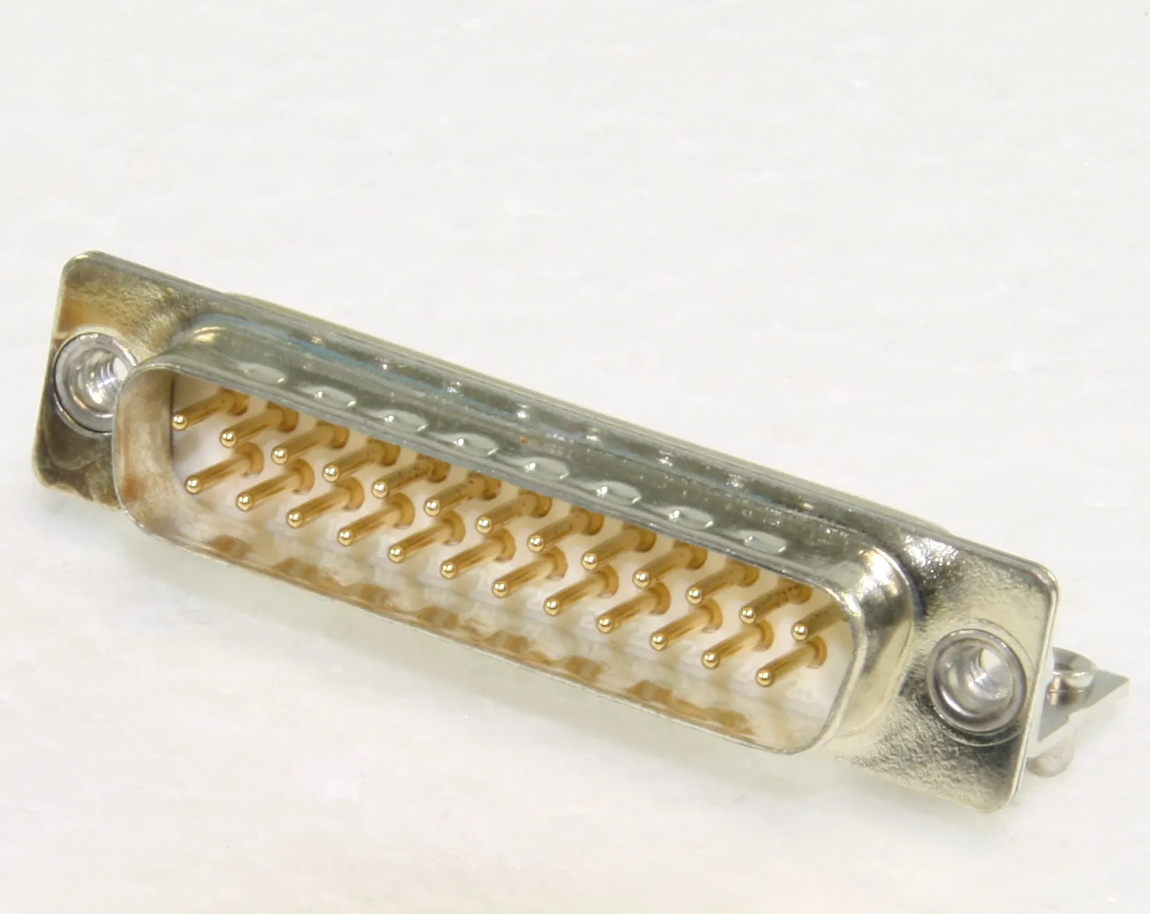 D-Sub-Plug 25-Pole Solder Pin 90° DELTRON