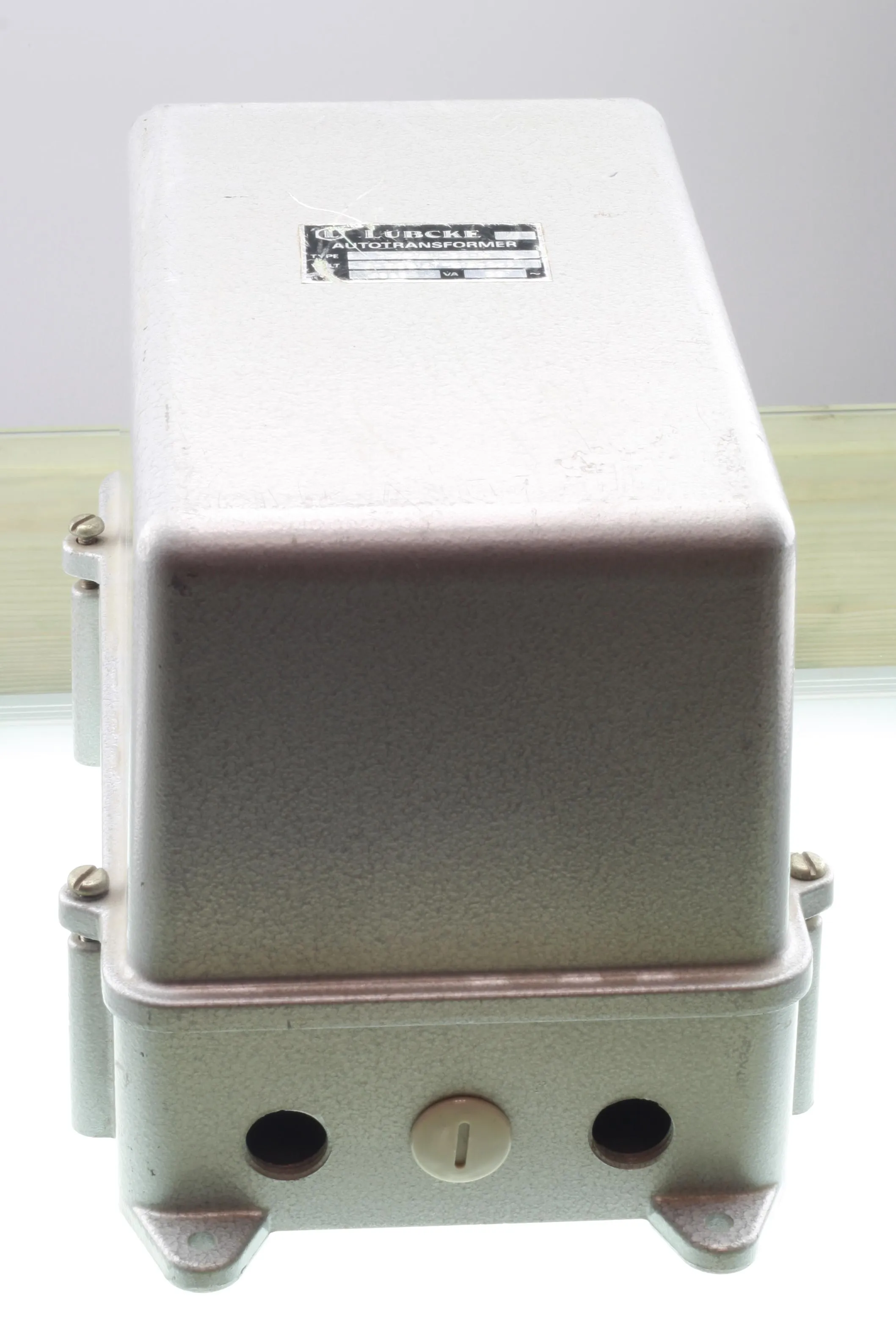 AutoTransformer 1800 VA LBCKE