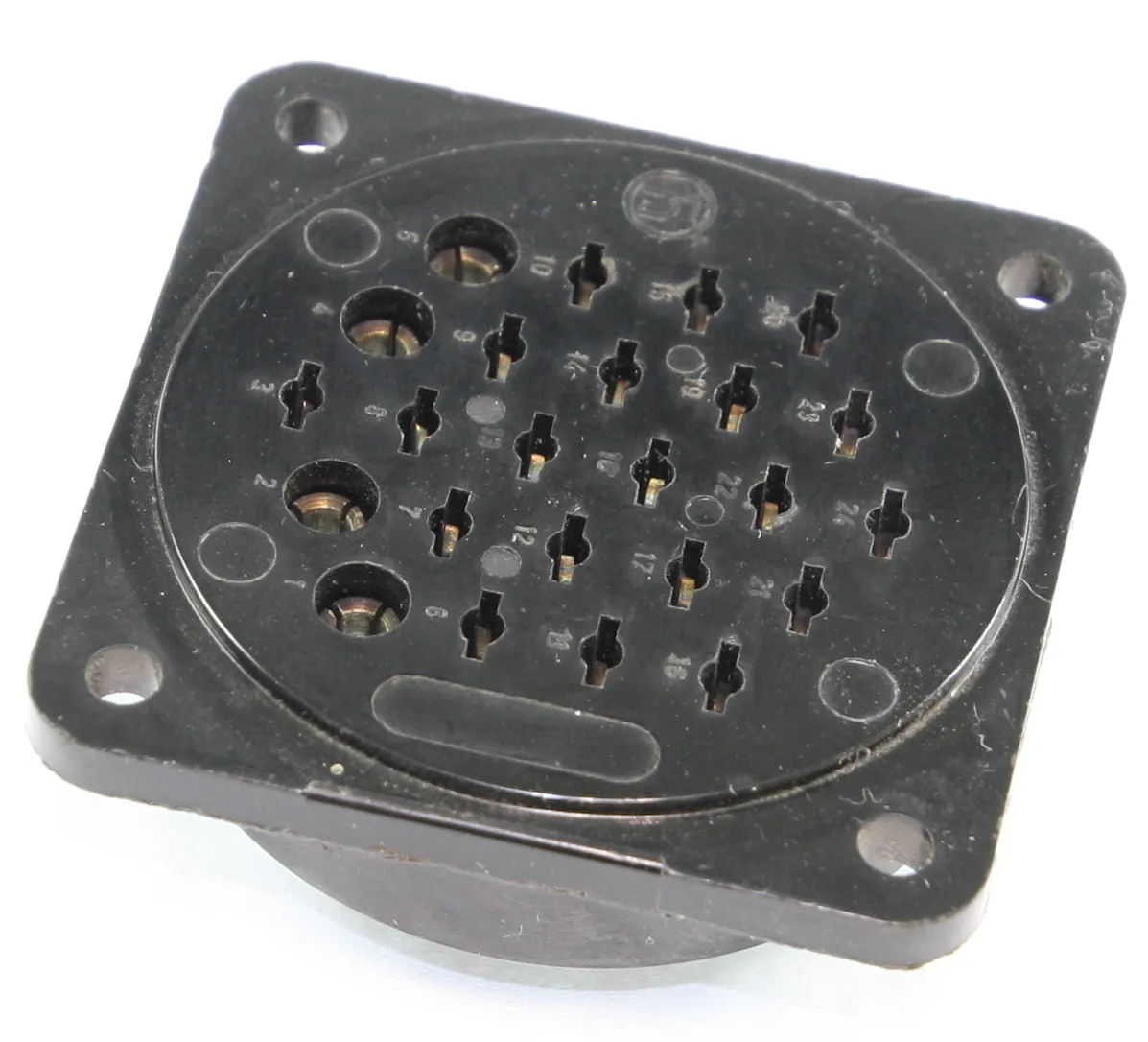 Hirschmann 24-polet stik SORT female chassis