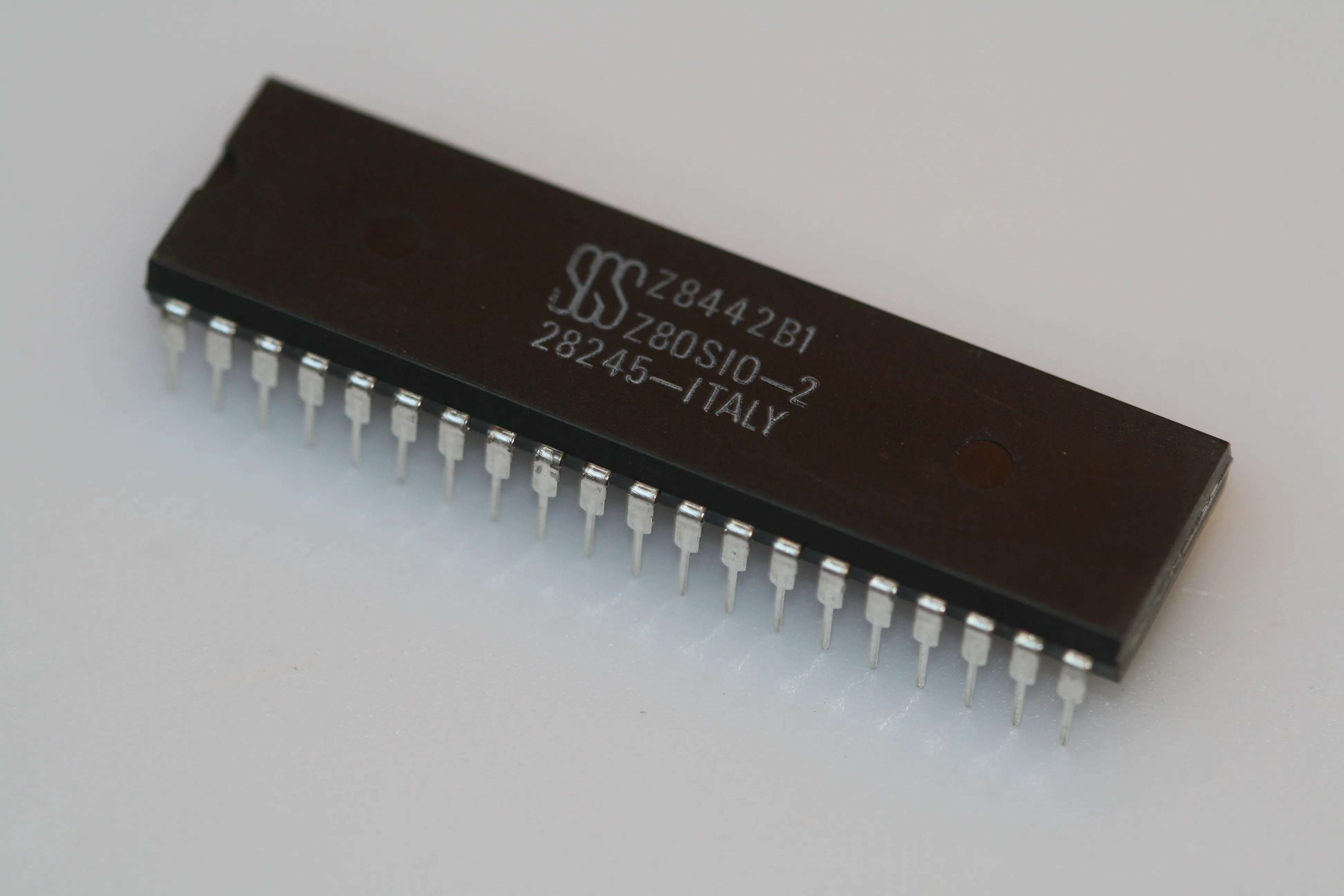 Z8442 Serial Input/Output Controller DIP-40