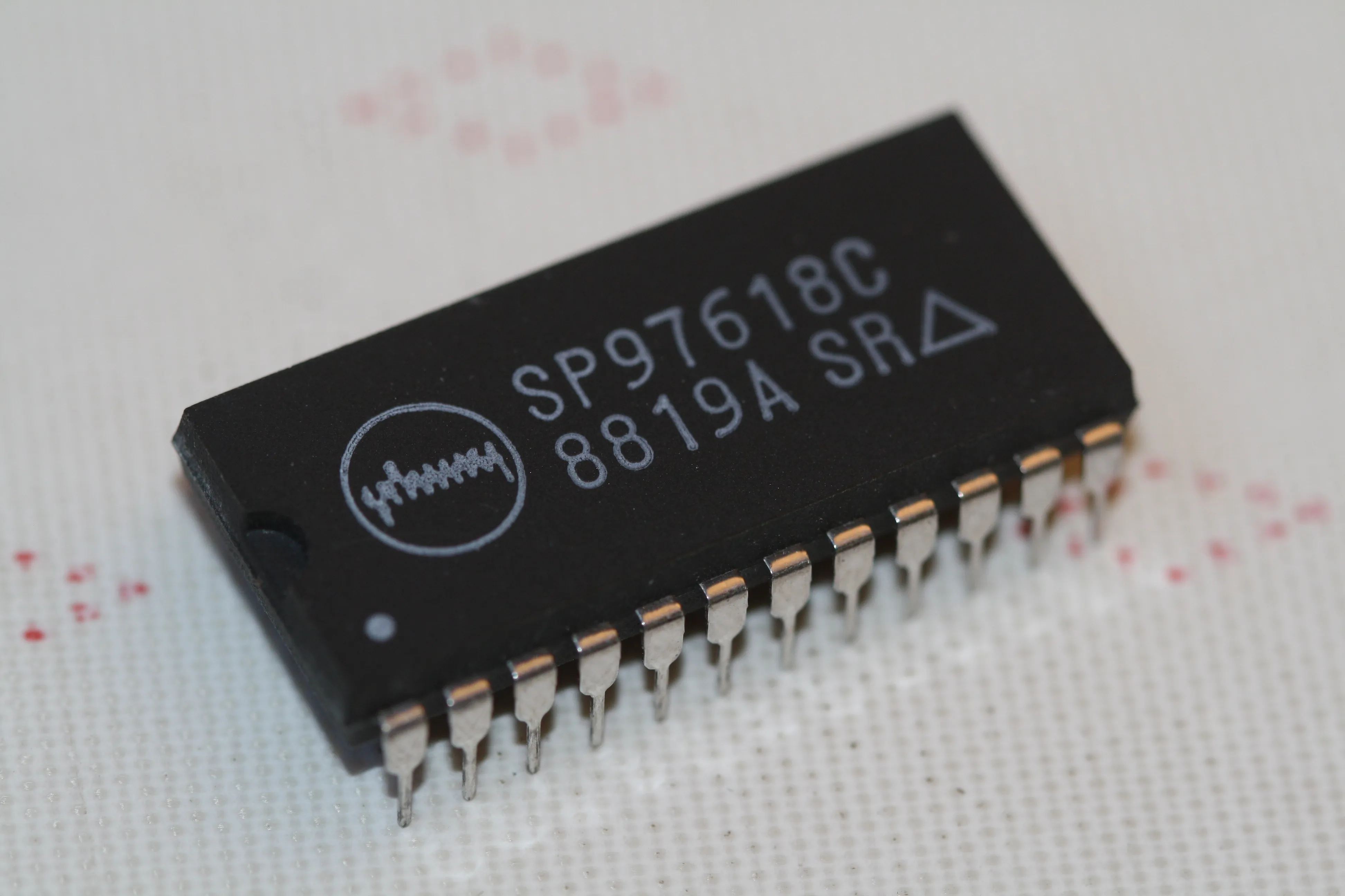 8-Bit High Speed Graphics Dac DIP-24