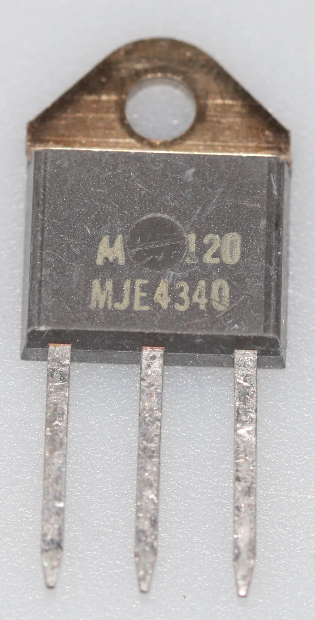 NPN 16A,100-160V,125W TO-218