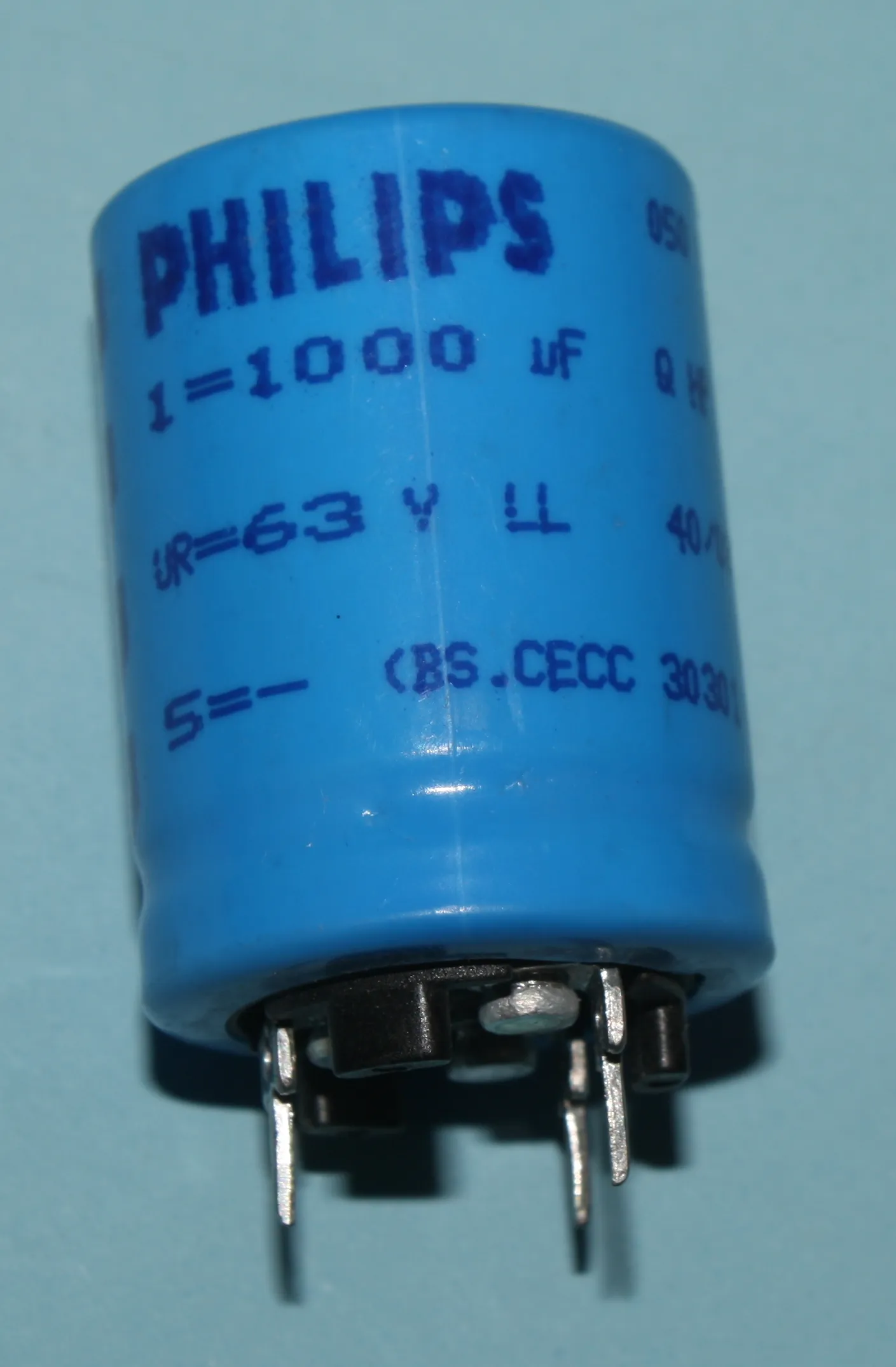El-Capacitor 1000uF/63V-3Ben-25x35mm.