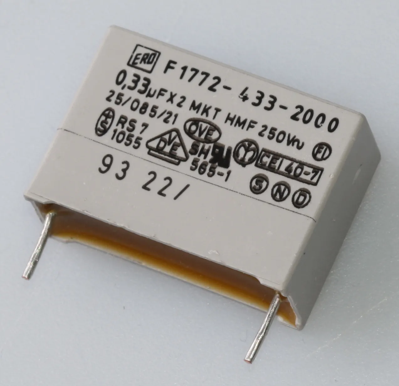 MKT Capacitor 330nF X2 250V P22,5