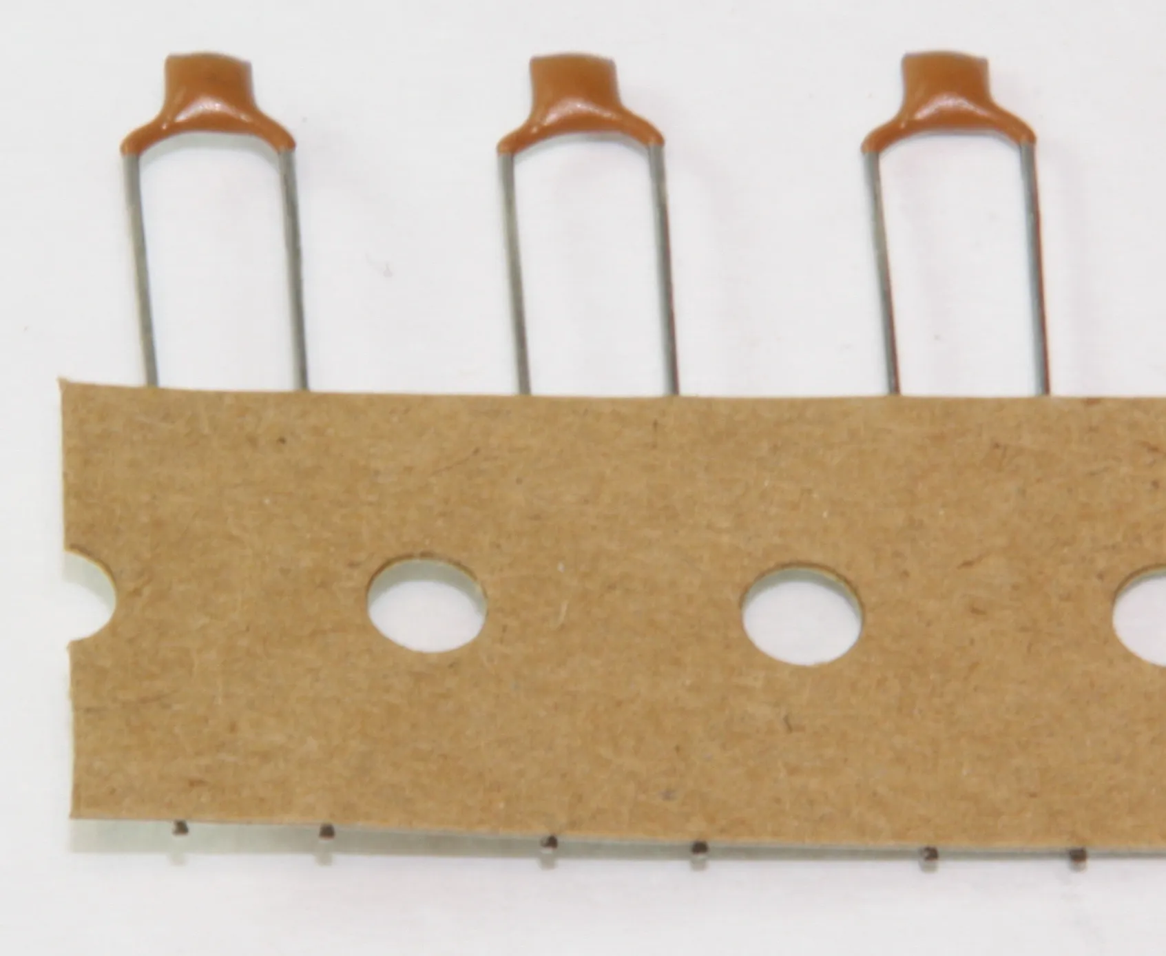 Cer Capacitor 22pF 63V P5,08 2% N750