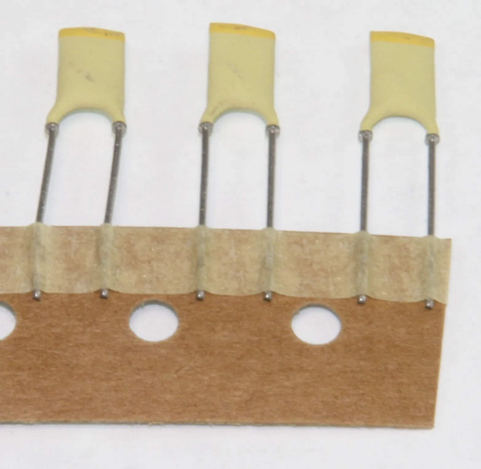 Cer Capacitor 150pF 100V P5,08 N150