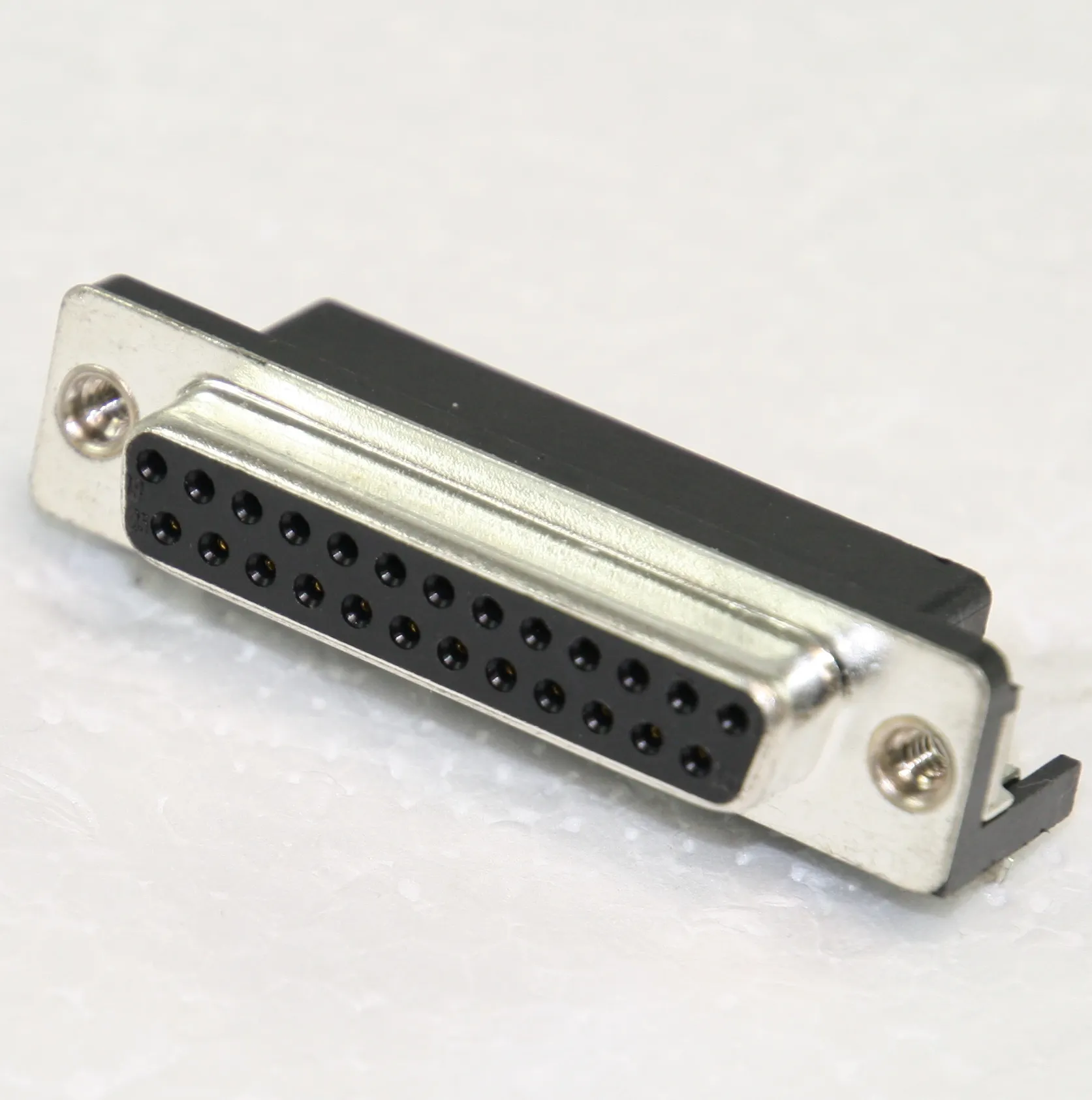D-Sub-Socket 25-Pole Solder Pin