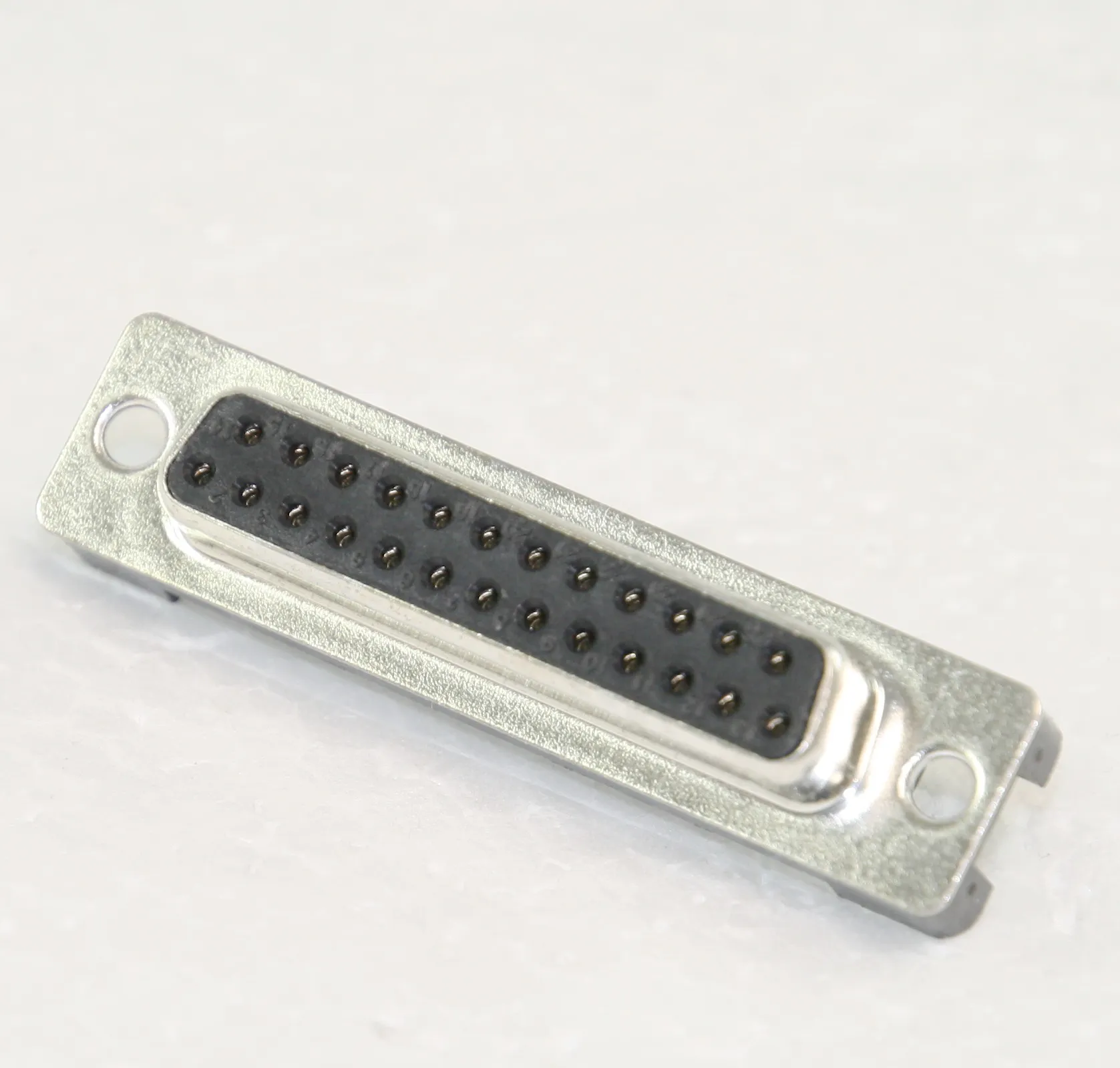 D-Sub-Socket 25-Pole Solder Pin