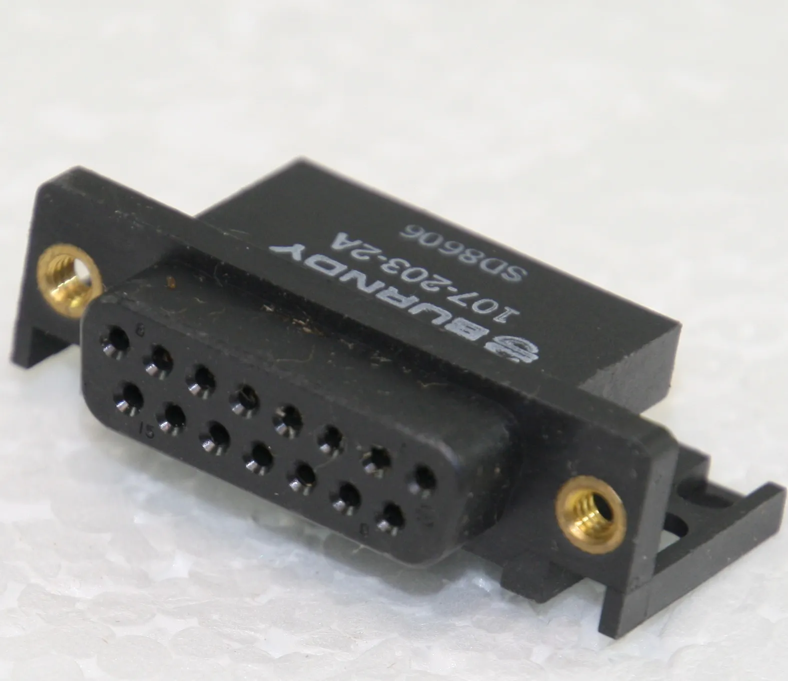 D-Sub-Socket 15-Pole Solder Pin