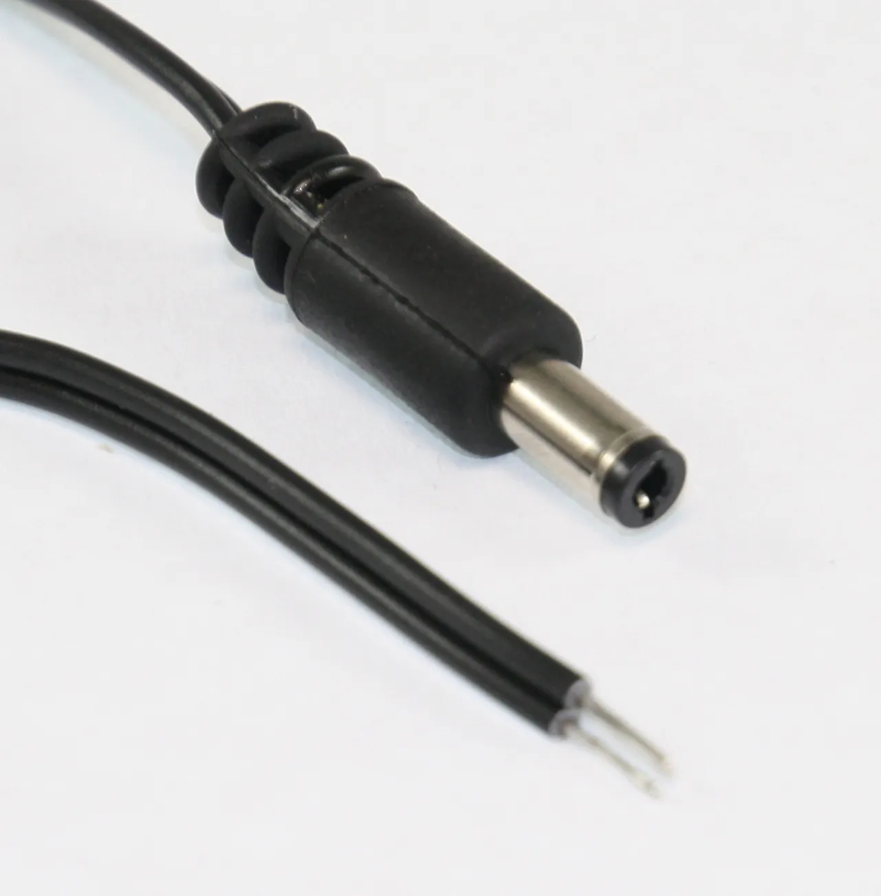 DC-kabel 2,5/5,5 lige 0.5mm² 1,5m løs ende Sort