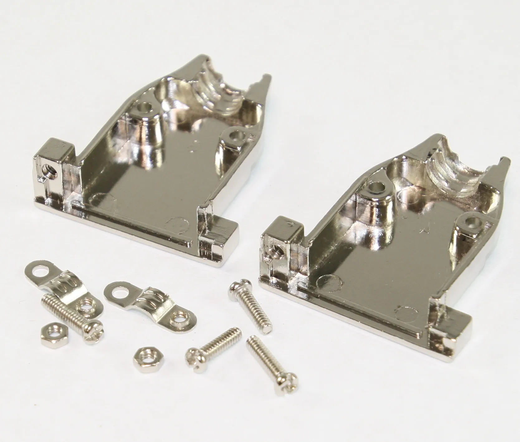 Metal-D-Sub-Hood 15-Pole (11mm kabel)