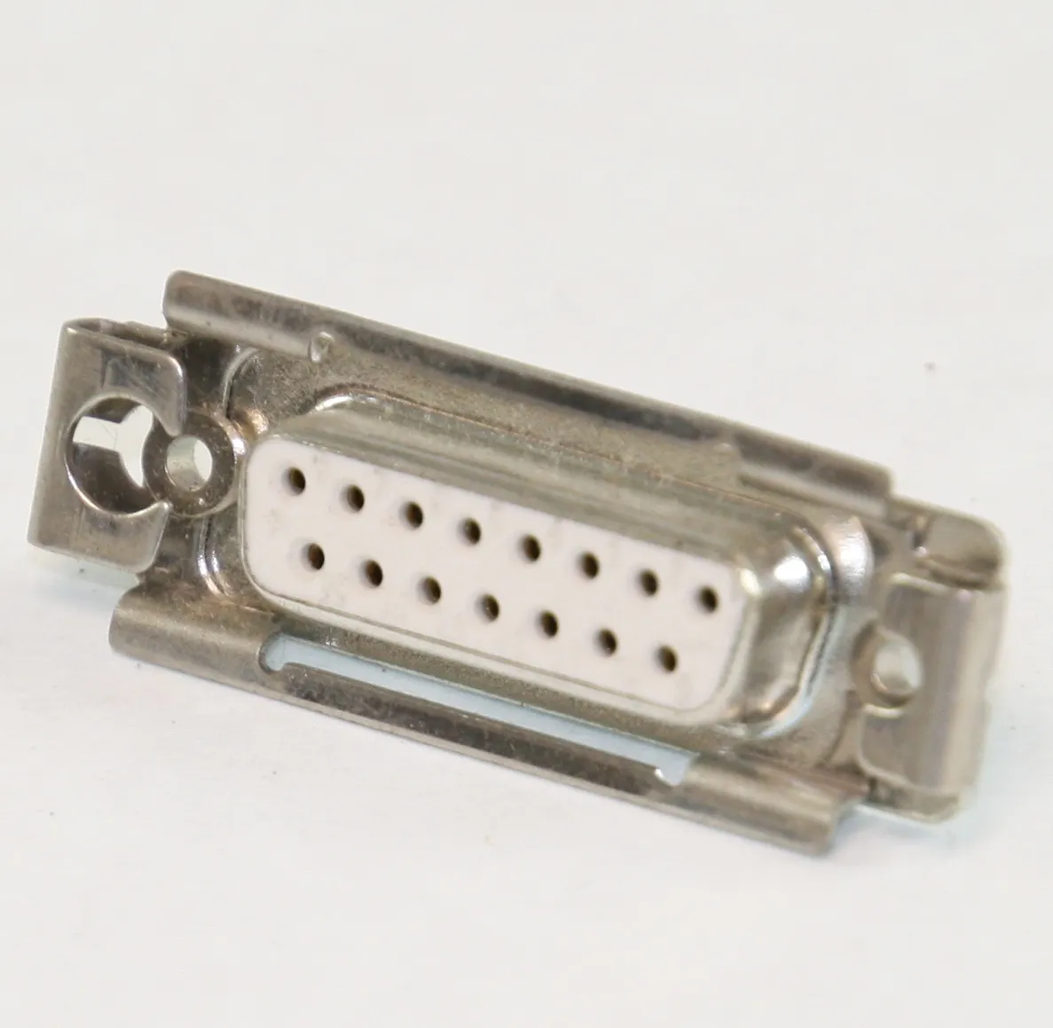 D-Sub-Socket 15-Pole Solder Cup with LOCKING LOCK