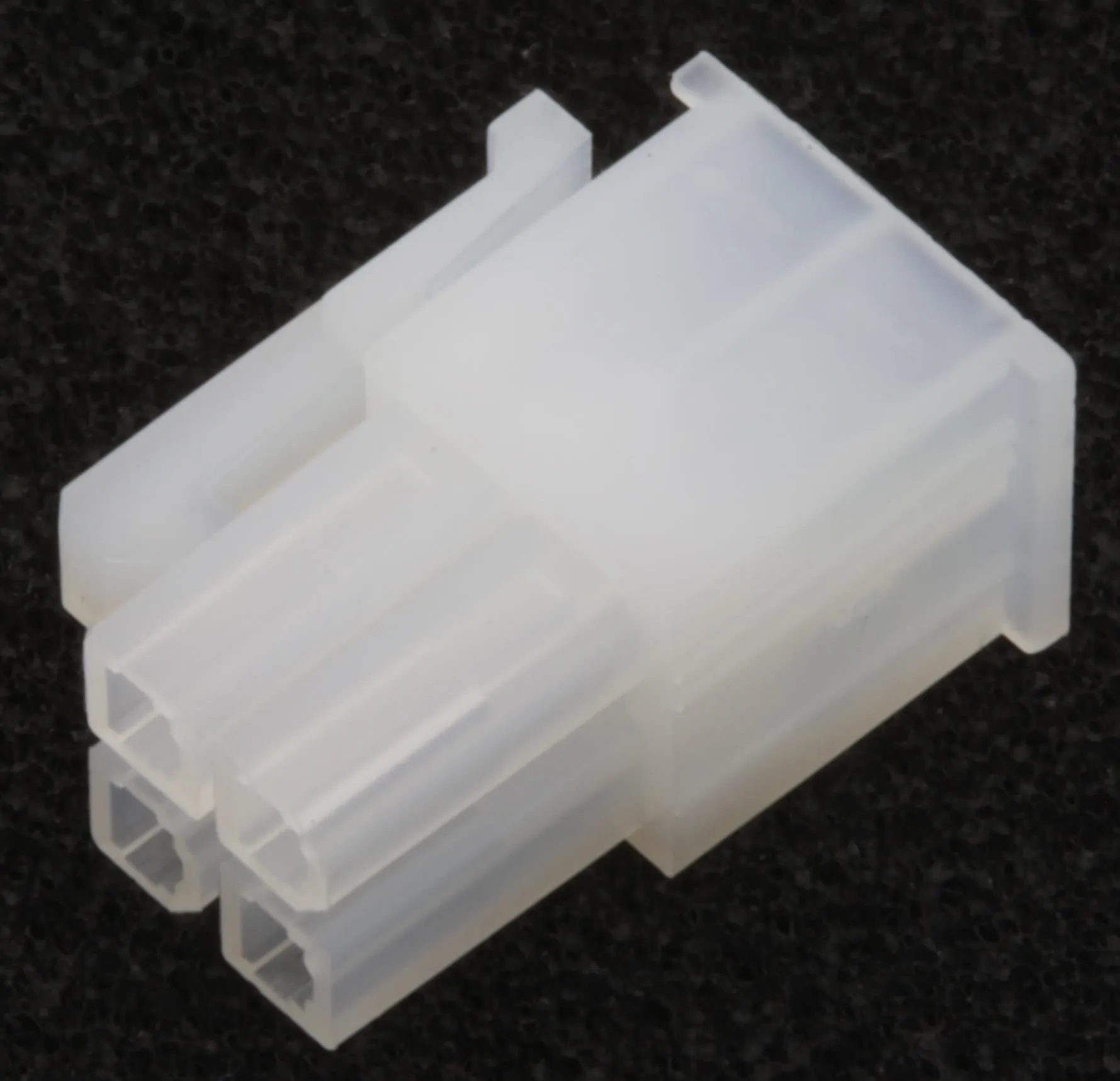 [138504] Mini-Fit Crimp housing HUN 4-pol
