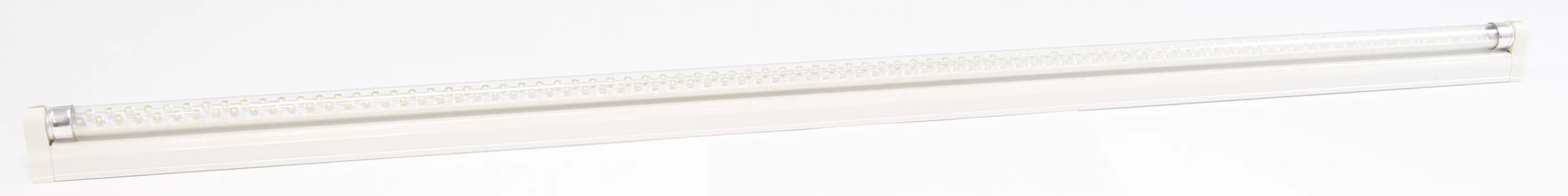[143905] LED-rør med armatur T5 HVID 8W