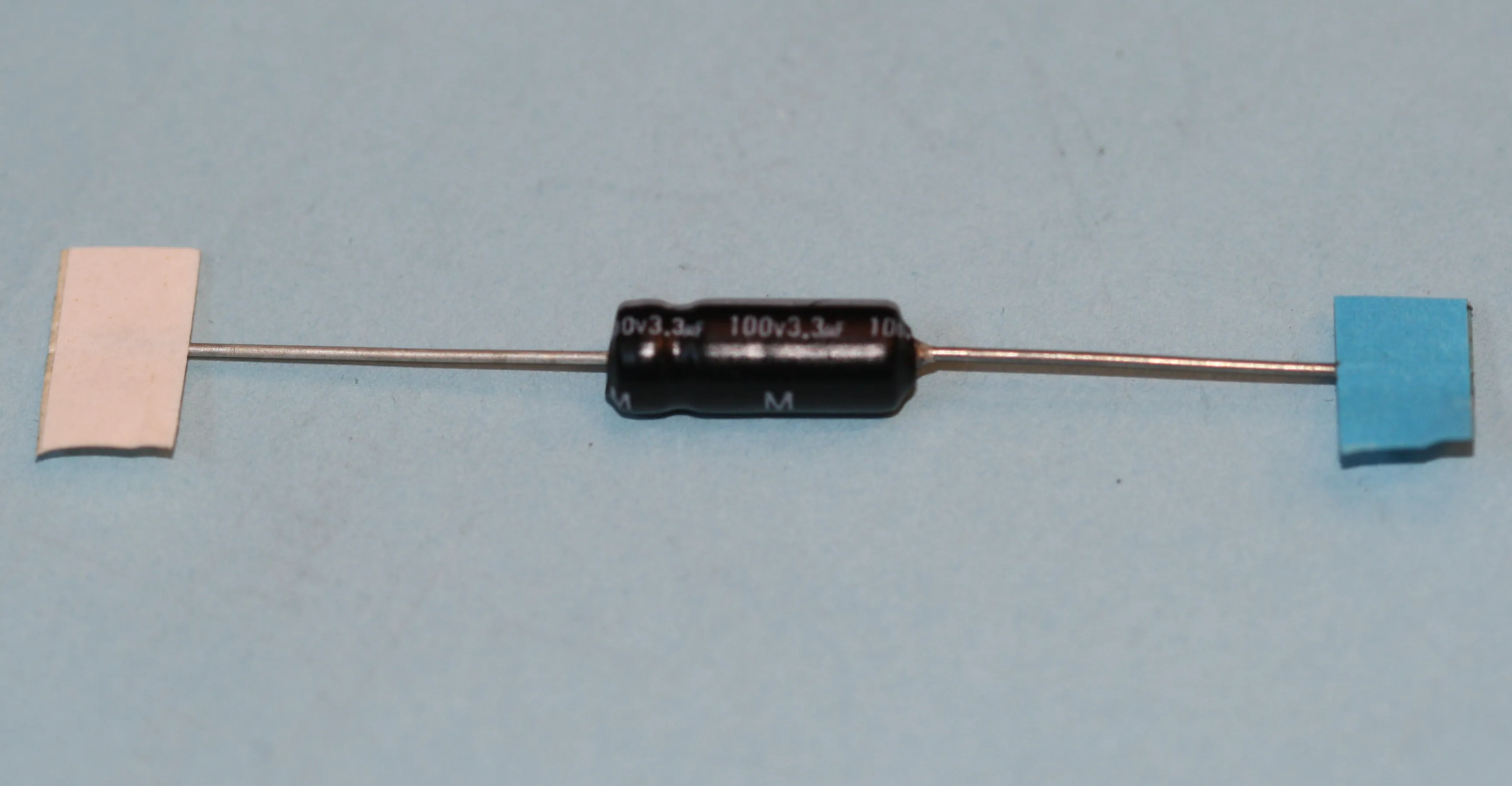 [134354] El-Capacitor 3,3µF/100V-5x14mm