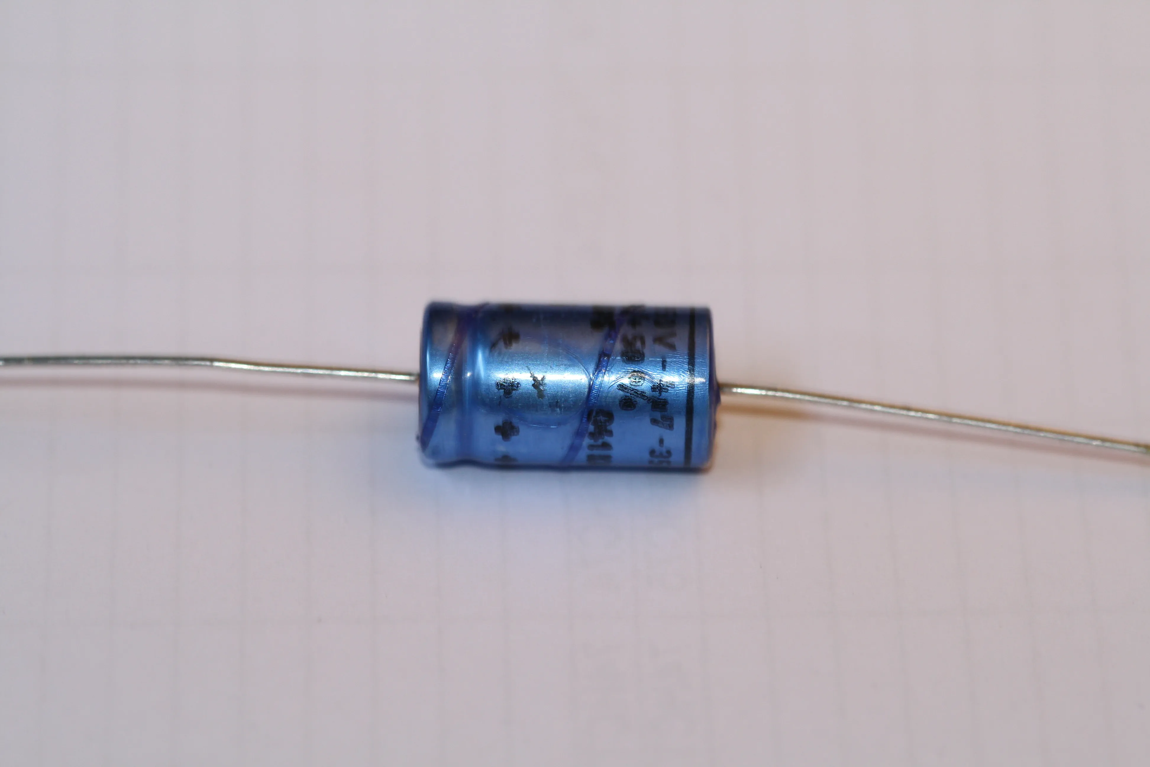 [134399] El-Capacitor 4,7µF/350V-10x18mm
